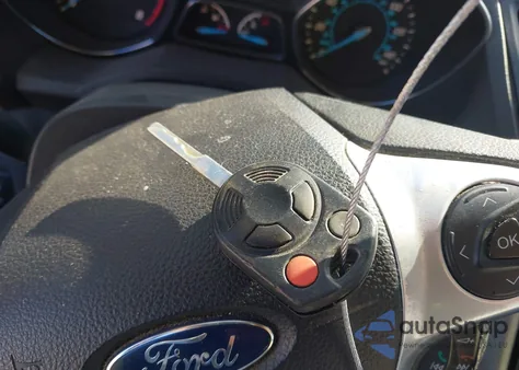 2013 Ford Escape Se из США, поврежденный, VIN 1FMCU0GX2DUD91053